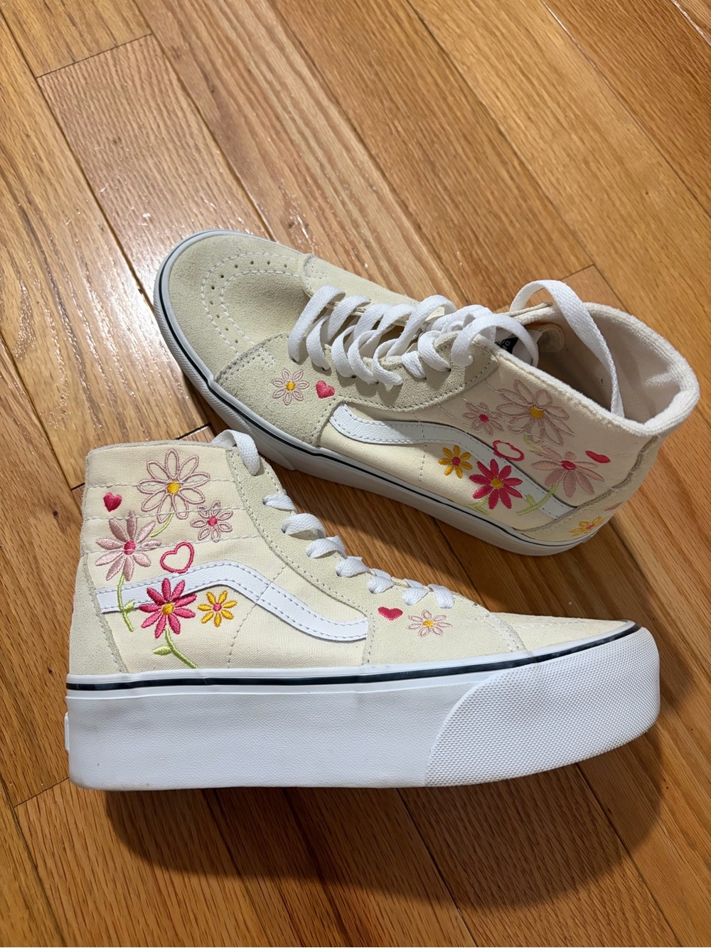 Vans Cream Canvas High-Top Sneakers with Black Insole Tag